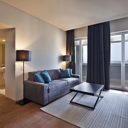 Five Stars 8 Building דירה