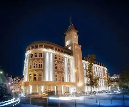 Five Stars 8 Building * Lissabon