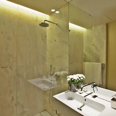Five Stars 8 Building Apartment